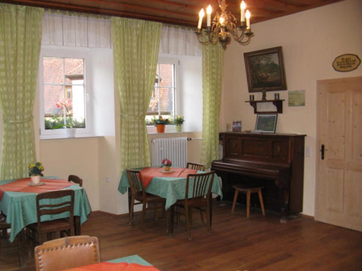 Herrnmuehle - Pension & Ferienwohnungen Rothenburg ob der Tauber Dış mekan fotoğraf